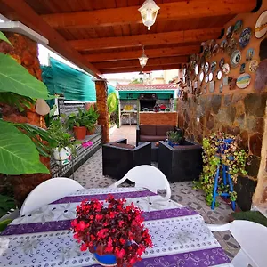 chalet-santa-oliva.catalonia-hotels.com/